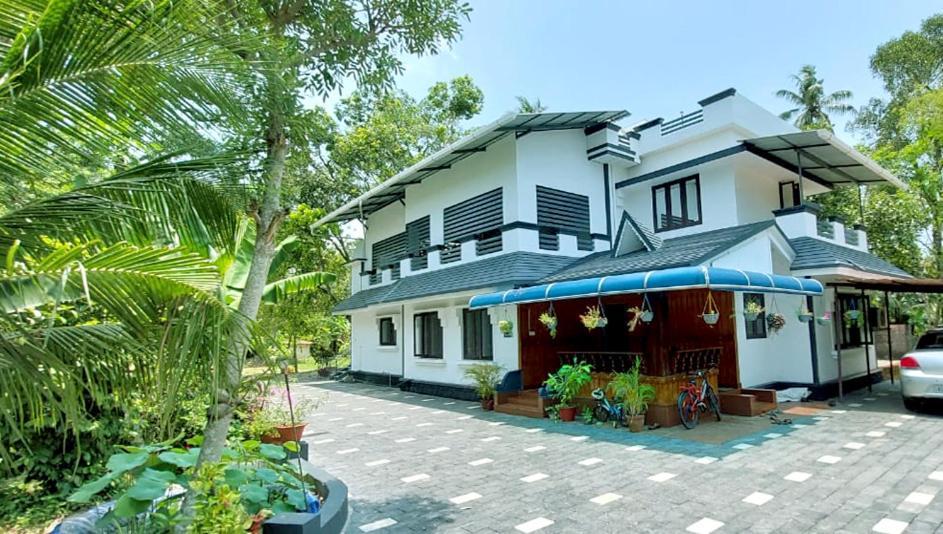 Brothers Home Stay Alappuzha Zewnętrze zdjęcie